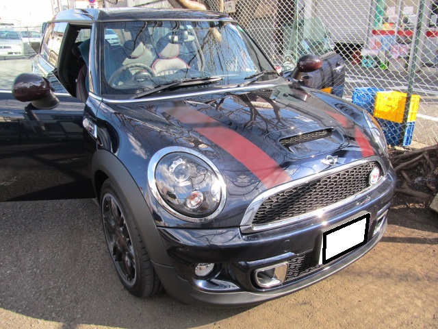 BMW MINI Clubman(ミニクラブマン） R55 ポータブルナビ取付